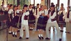 Dans le hall de l�I.U.F.M devant 60 spectateurs