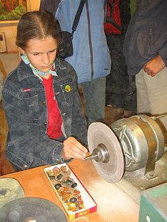 Saldus - workshop: brusenie jantáru